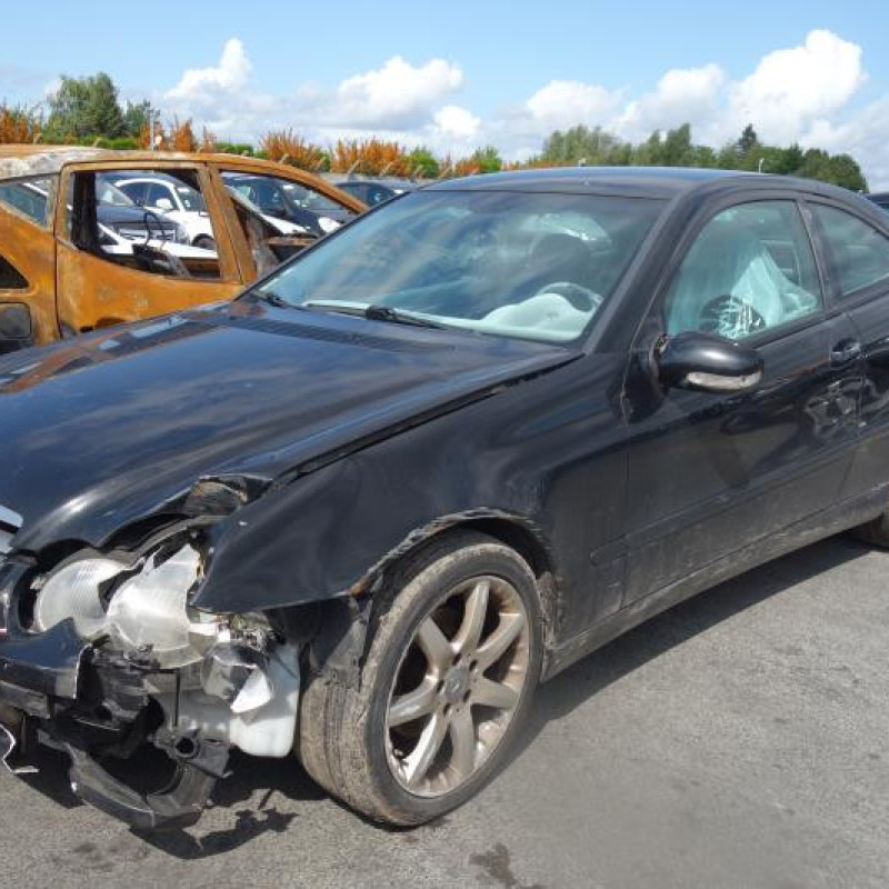 Porte avant droit MERCEDES CLASSE C 203 COUPE SPORT Photo n°3