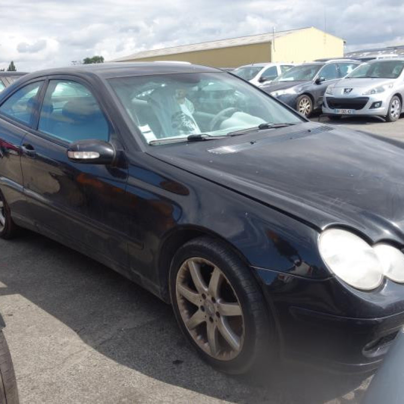 Porte avant droit MERCEDES CLASSE C 203 COUPE SPORT Photo n°4