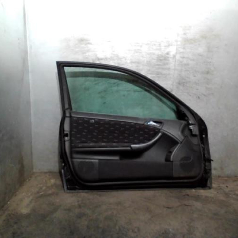 Porte avant gauche MERCEDES CLASSE C 203 COUPE SPORT Photo n°4
