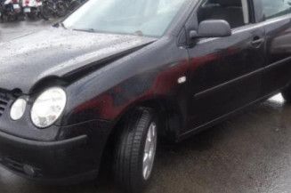 Malle/Hayon arriere VOLKSWAGEN POLO 4