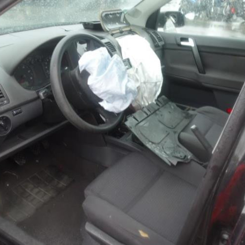 Malle/Hayon arriere VOLKSWAGEN POLO 4 Photo n°7