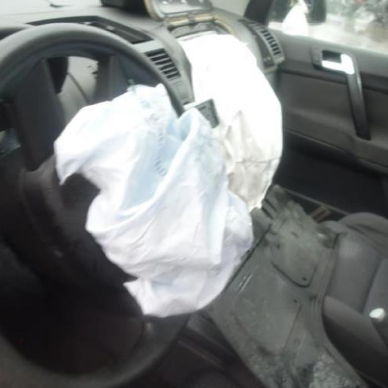 Malle/Hayon arriere VOLKSWAGEN POLO 4 Photo n°10