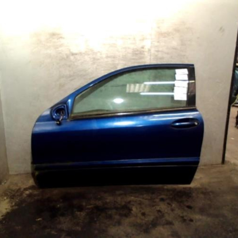 Porte avant gauche MERCEDES CLASSE C 203 COUPE SPORT Photo n°1
