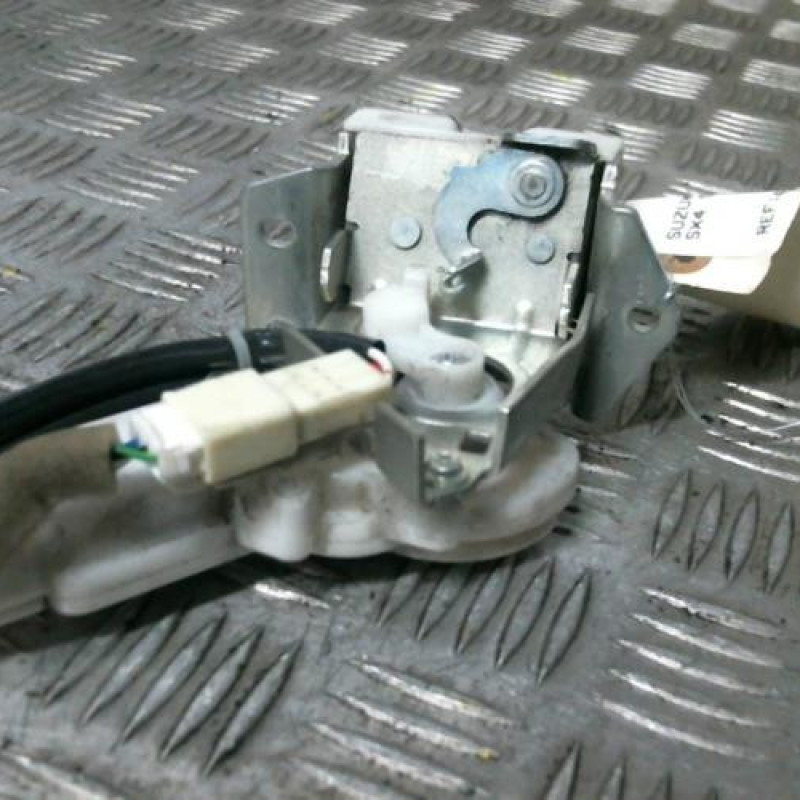 Serrure de coffre SUZUKI SX4 S-CROSS Photo n°2