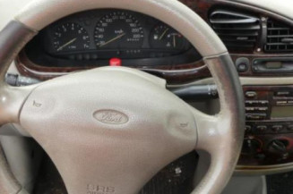 Porte avant droit FORD FIESTA 4