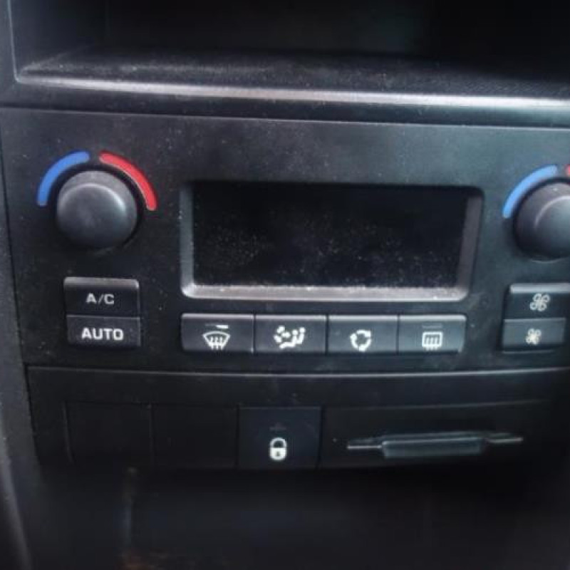Air bag conducteur PEUGEOT 207 Photo n°8