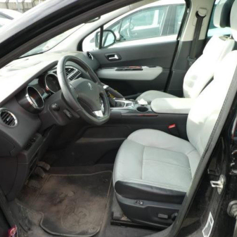 Moteur essuie glace avant gauche PEUGEOT 3008 1 Photo n°9