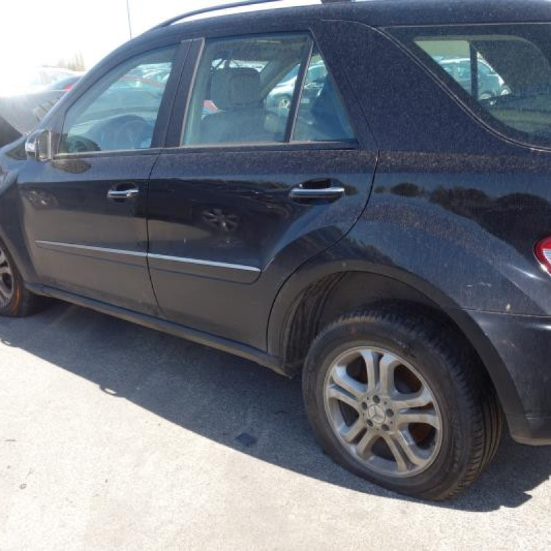 Amortisseur avant droit MERCEDES CLASSE M 164 Photo n°4