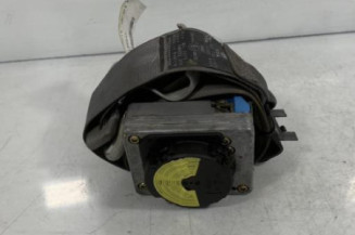 Pretensionneur de ceinture avant droit VOLKSWAGEN GOLF 4