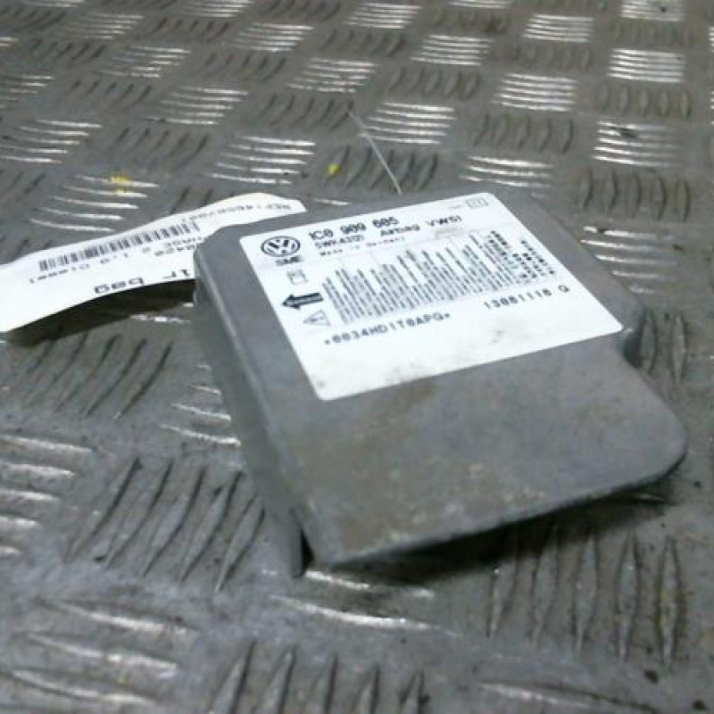 Boitier air bag SKODA OCTAVIA 1 Photo n°1