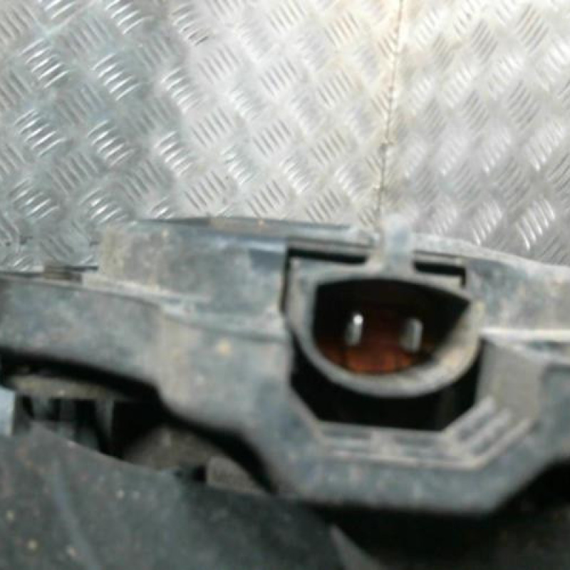 Moto ventilateur radiateur FORD FIESTA 5 Photo n°3