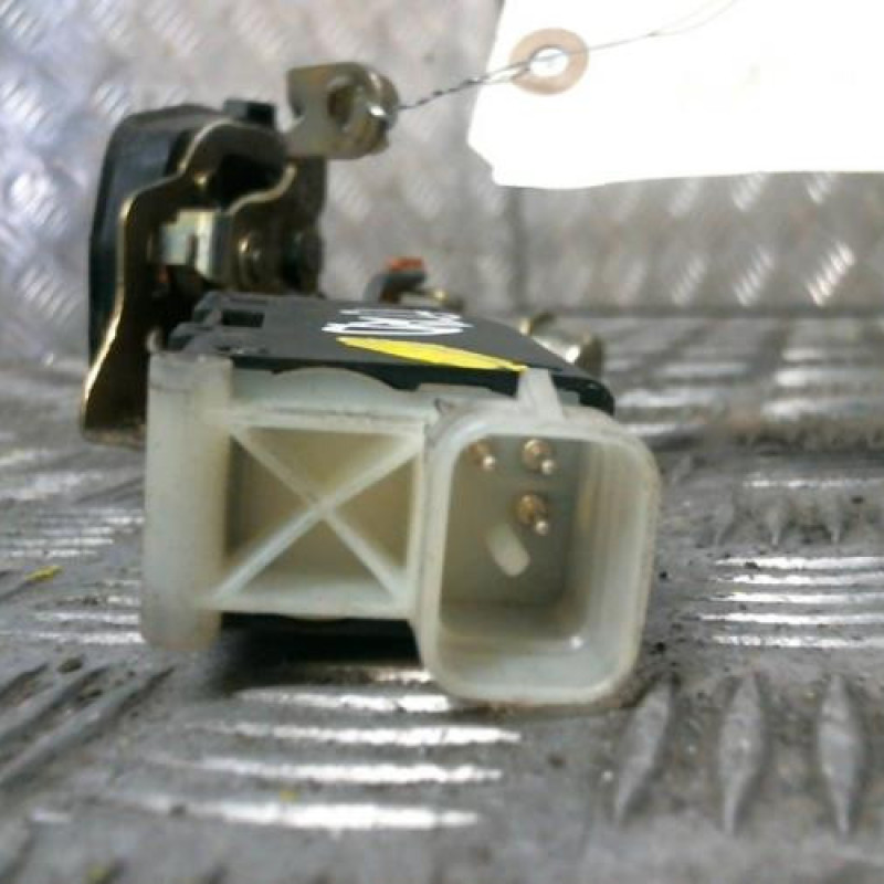 Serrure arriere droit OPEL ASTRA F Photo n°2