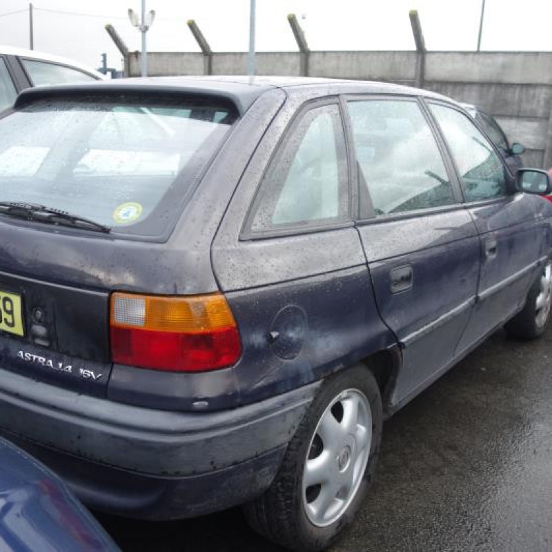 Serrure arriere droit OPEL ASTRA F Photo n°5
