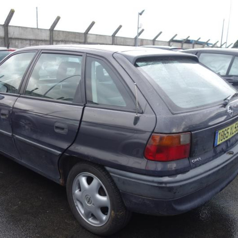 Serrure arriere droit OPEL ASTRA F Photo n°6