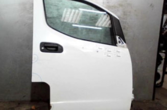 Porte avant droit NISSAN NV200 Photo n°1
