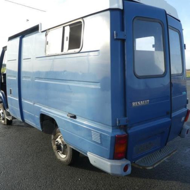 Crosse arriere droit RENAULT B110 Photo n°4