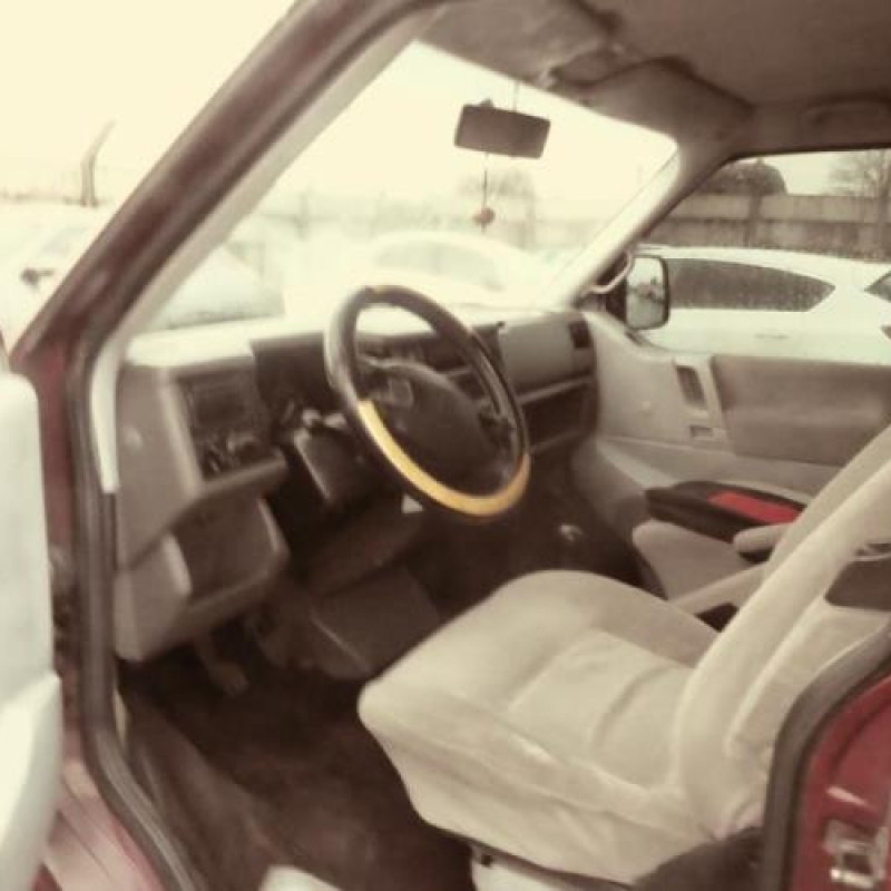 Verin de coffre VOLKSWAGEN TRANSPORTER 4 Photo n°6