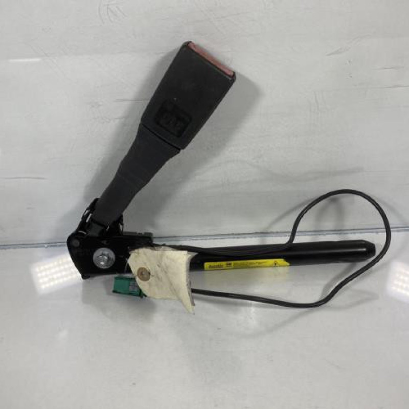 Pretensionneur de ceinture avant droit OPEL ZAFIRA B Photo n°1
