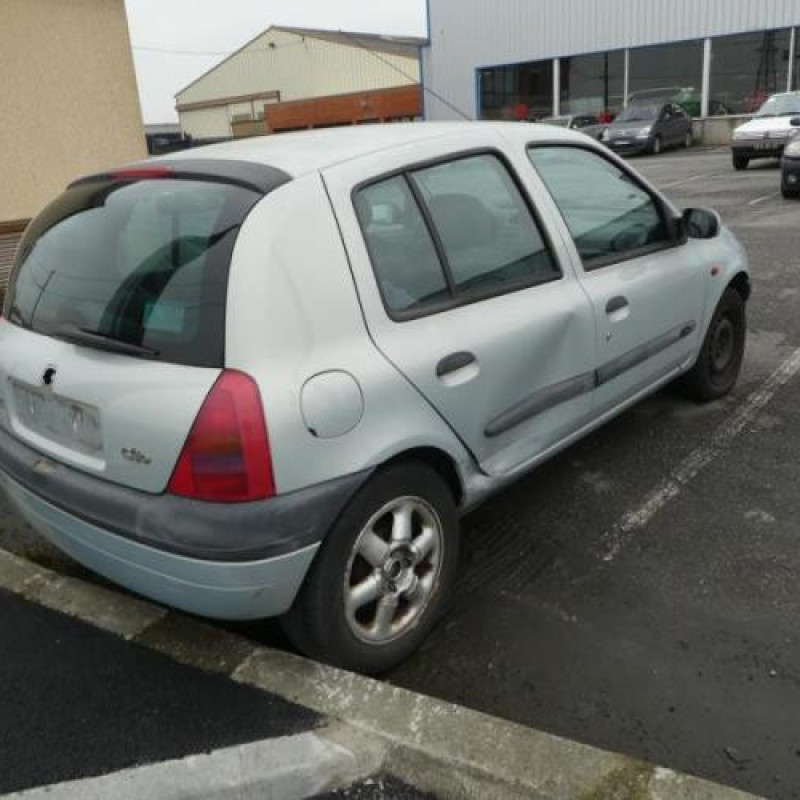 Moteur essuie glace arriere RENAULT CLIO 2 Photo n°5