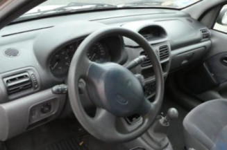 Moteur essuie glace arriere RENAULT CLIO 2