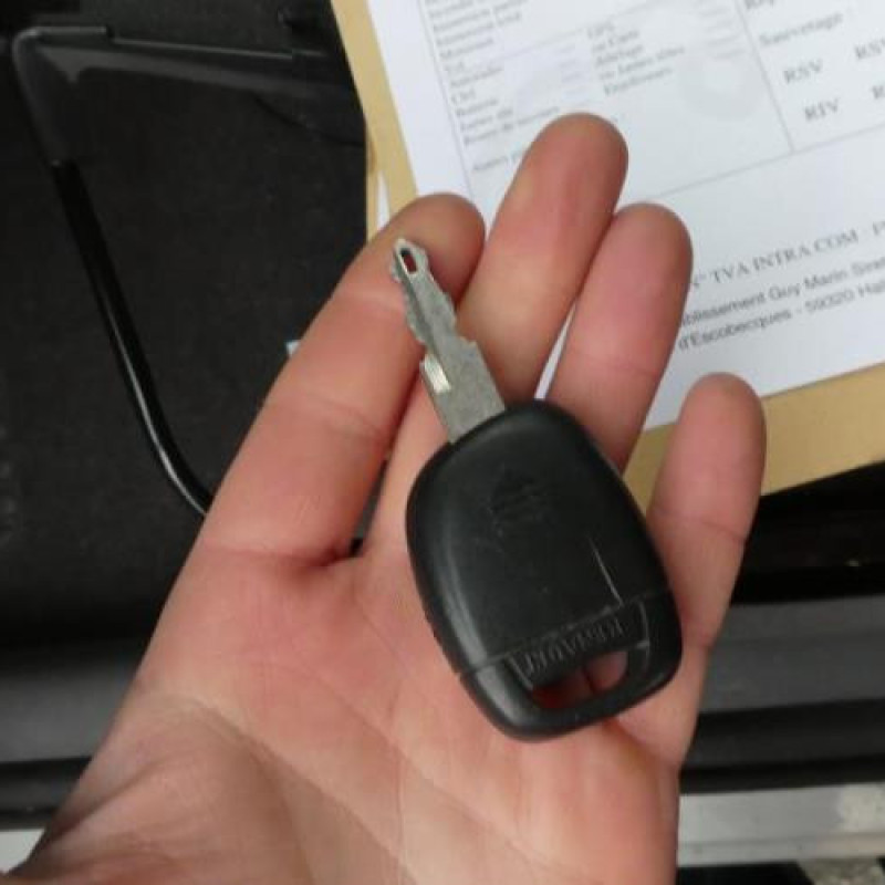 Moteur essuie glace arriere RENAULT CLIO 2 Photo n°16