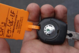Boitier air bag SKODA FABIA 1
