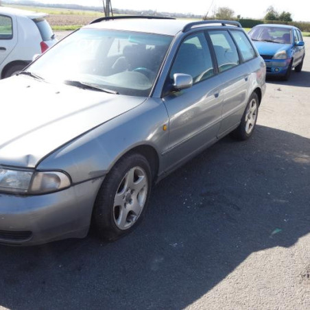 Vitre arriere droit AUDI A4 1