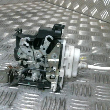 Serrure avant droit AUDI A4 1