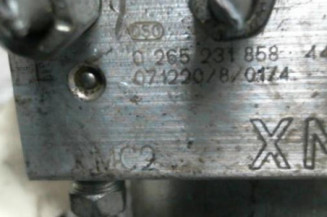 Bloc ABS (freins anti-blocage) TOYOTA AURIS 1