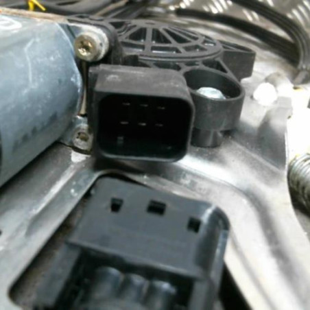 Leve vitre electrique avant droit MERCEDES CLASSE S 220