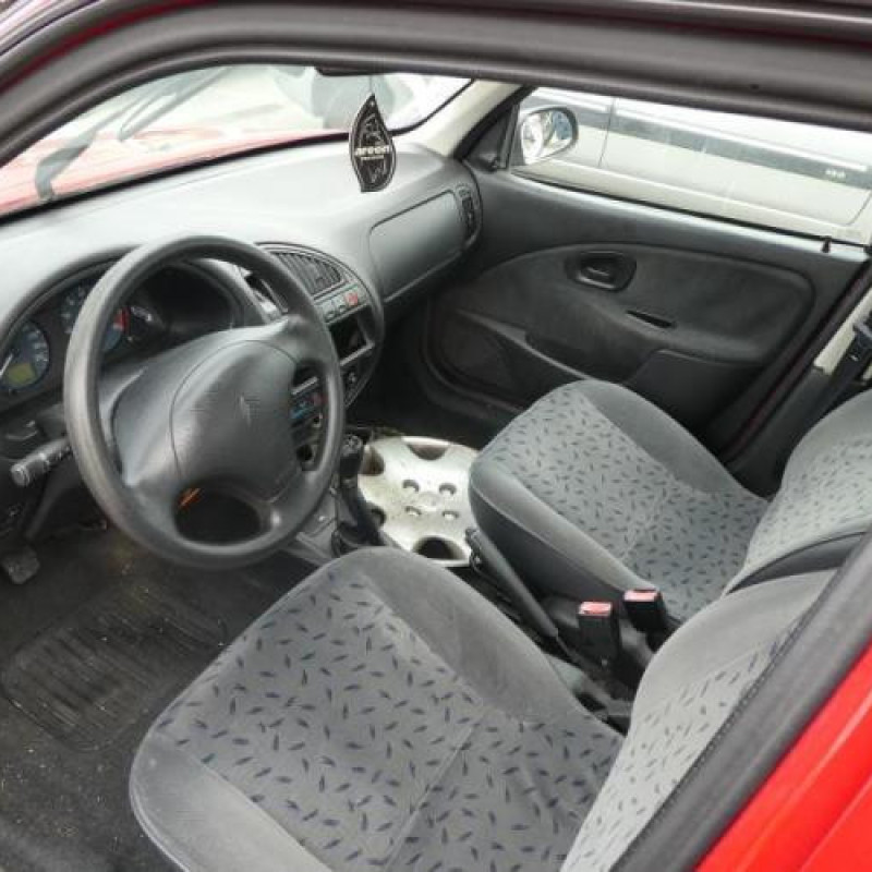 Ceinture arriere droit CITROEN SAXO Photo n°8