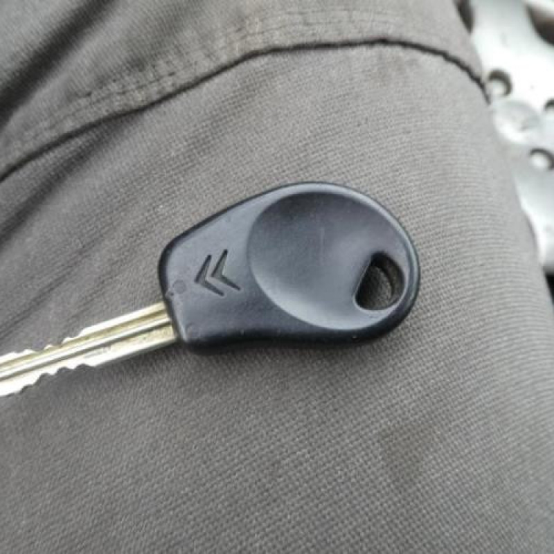Ceinture arriere droit CITROEN SAXO Photo n°12