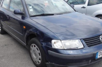 Malle/Hayon arriere VOLKSWAGEN PASSAT 4