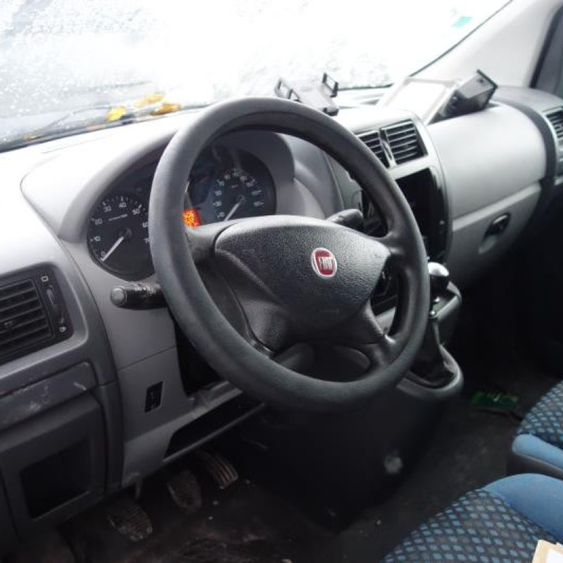 Air bag conducteur FIAT SCUDO 2 Photo n°7