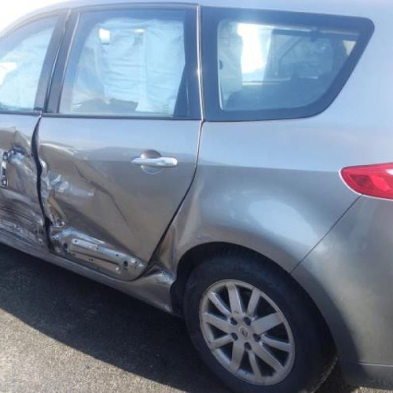 Pretensionneur de ceinture arriere gauche RENAULT GRAND SCENIC 3 Photo n°7