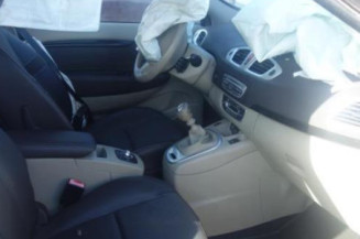 Pretensionneur de ceinture arriere gauche RENAULT GRAND SCENIC 3