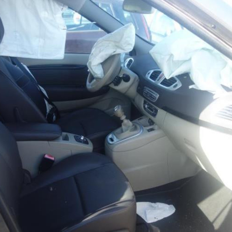 Pretensionneur de ceinture arriere gauche RENAULT GRAND SCENIC 3 Photo n°8