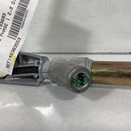 Pretensionneur de ceinture avant droit RENAULT VEL SATIS