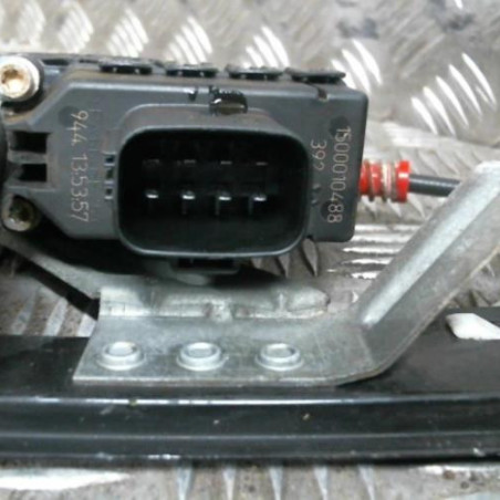 Leve vitre electrique avant droit FORD MONDEO 2