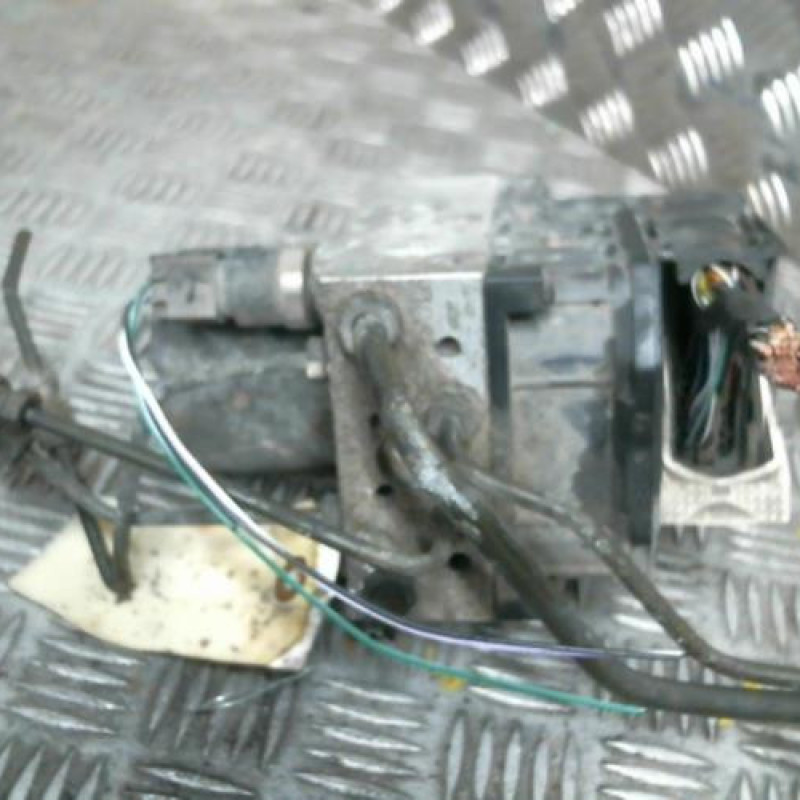 Bloc ABS (freins anti-blocage) FORD MONDEO 2 Photo n°3