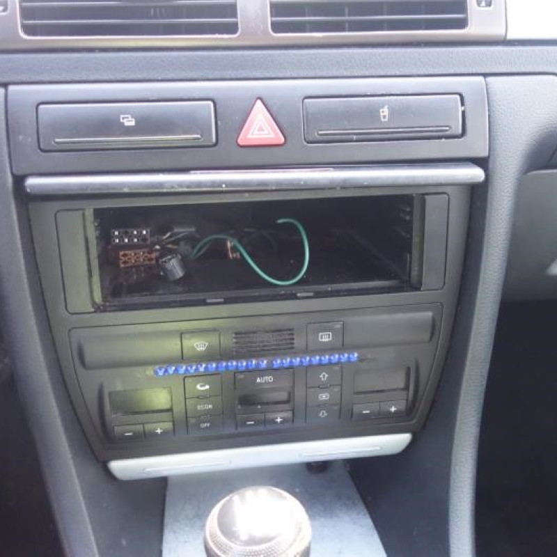 Trappe d'essence AUDI A6 2 Photo n°10