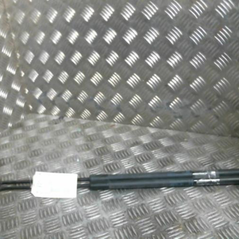 Verin de coffre OPEL ASTRA J Photo n°1