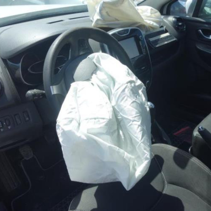 Compteur RENAULT CLIO 4 Photo n°10