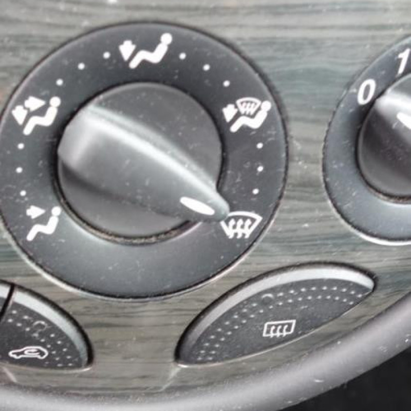 Porte avant droit FORD FOCUS 1 Photo n°10