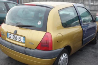 Pretensionneur de ceinture avant gauche RENAULT CLIO 2