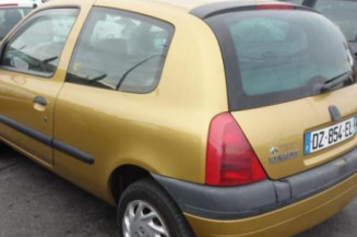 Pretensionneur de ceinture avant gauche RENAULT CLIO 2