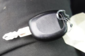 Pretensionneur de ceinture avant gauche RENAULT CLIO 2