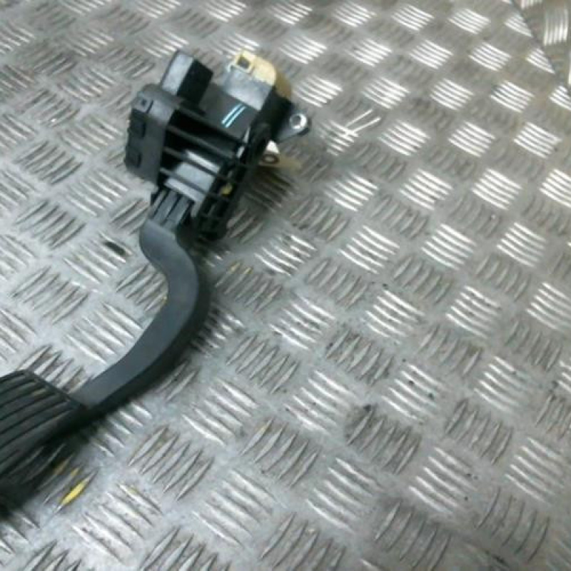 Pedalier d'accelerateur OPEL CORSA D Photo n°1