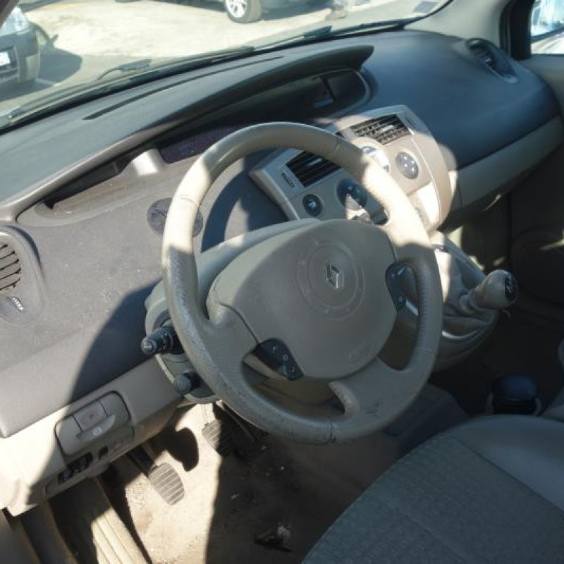 Compresseur clim RENAULT SCENIC 2 Photo n°8