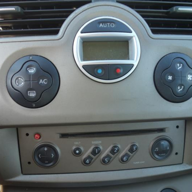 Compresseur clim RENAULT SCENIC 2 Photo n°9